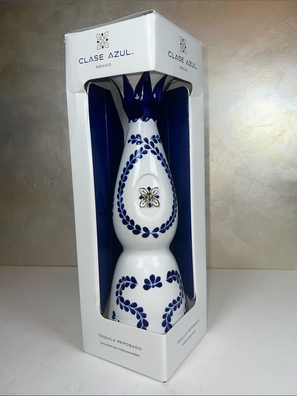 Clase Azul White & Blue Ceramic Pineapple Decanter - Blue